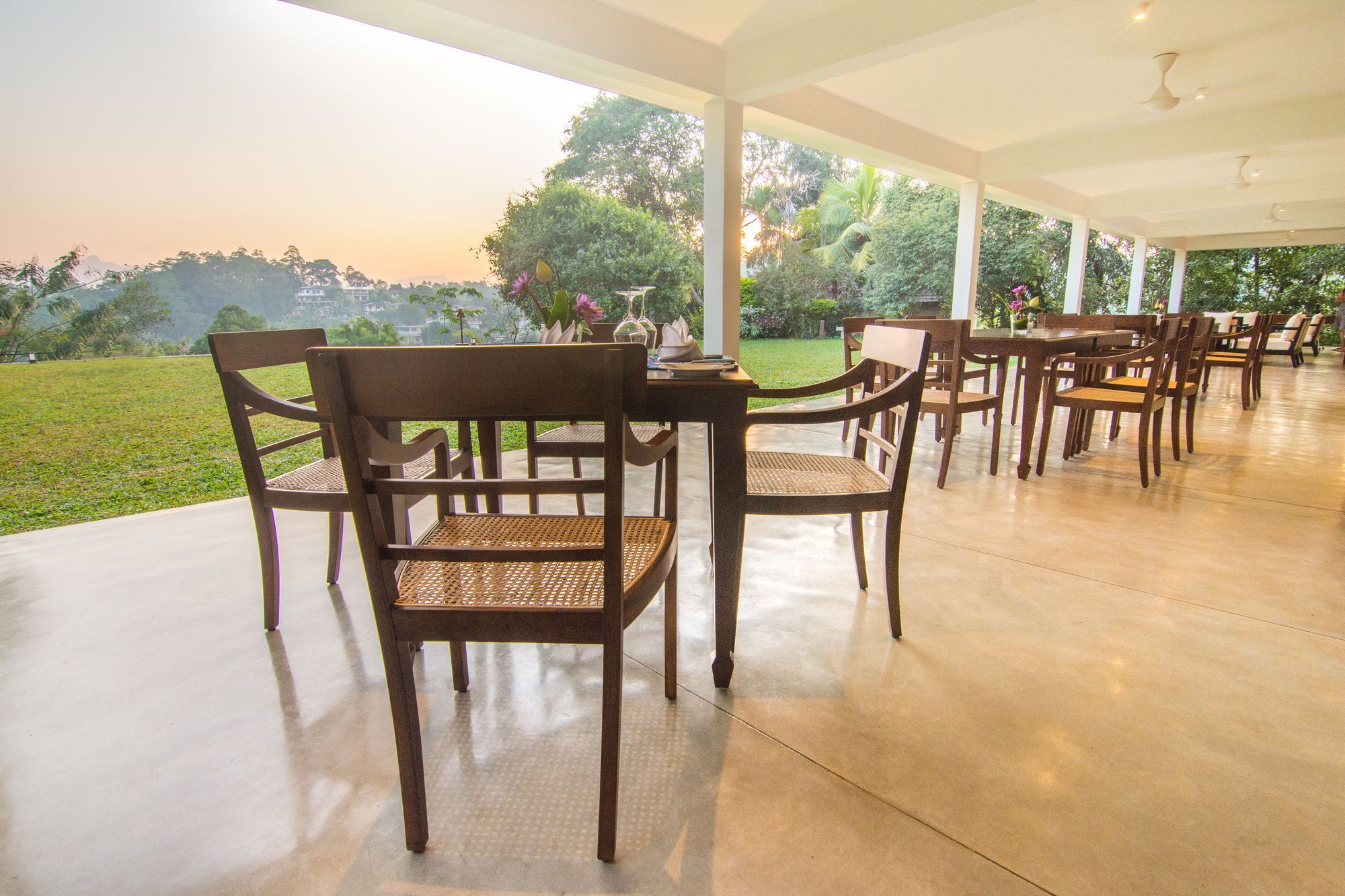 Kings Pavilion Luxury Hotel Kandy Ngoại thất bức ảnh